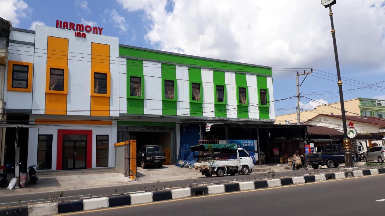 Harmony Inn Belitung - City Hotel Танджунґпандан Екстер'єр фото
